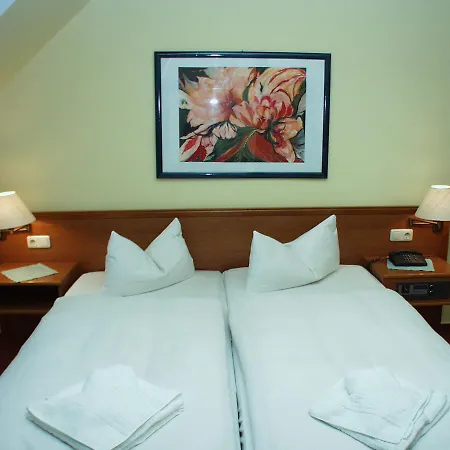 Hotel Deutscher Hof *