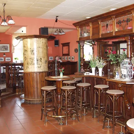 Hotel Deutscher Hof *