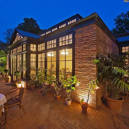 Hotel Deutscher Hof *