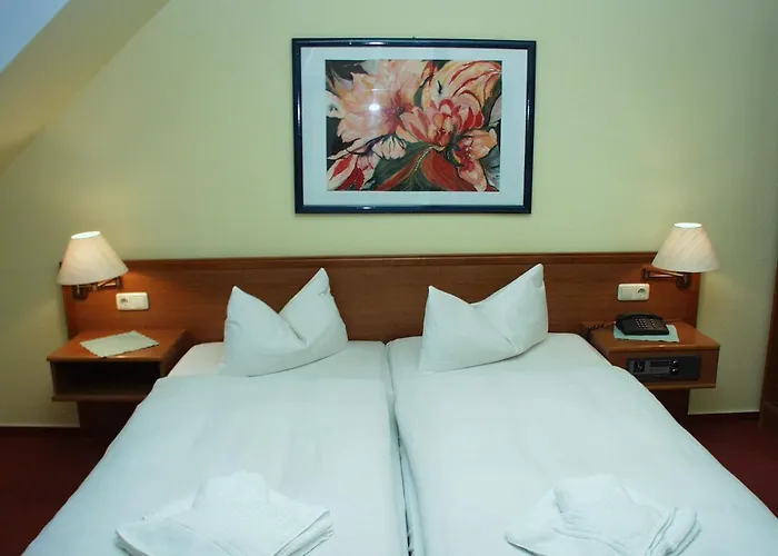 Hotel Deutscher Hof *